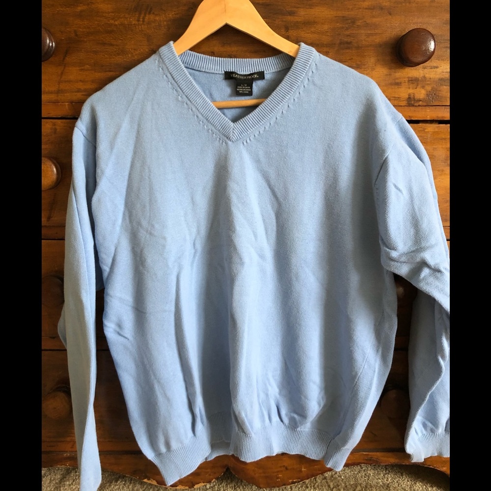 Men’s V-neck sweater